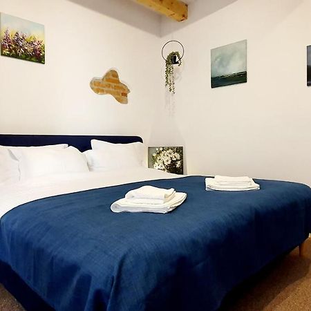 Art Studio Μπρασόβ Εξωτερικό φωτογραφία